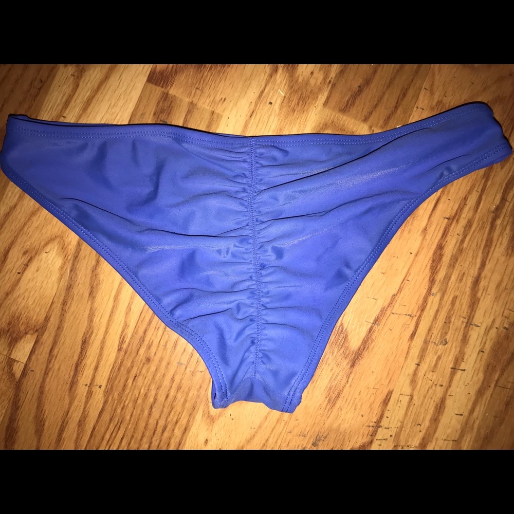Bikini bottoms